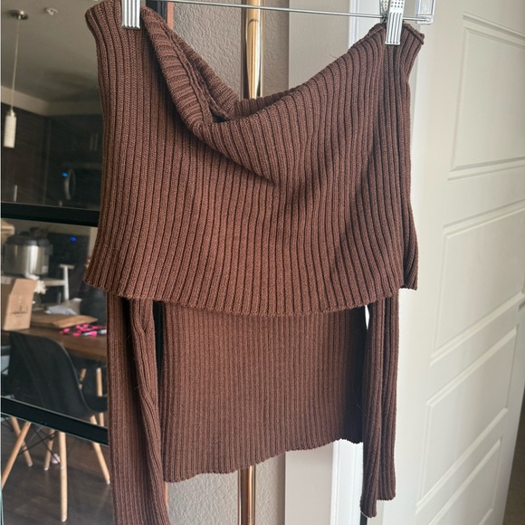 Brown Off-Shoulder Ribbed Sweater - Picture 4 of 5